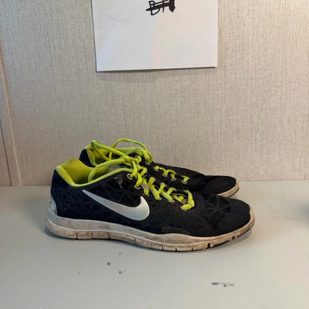 Nike Women's Running Shoes Size 9.5‎ Free TR Fit 3 555158-014